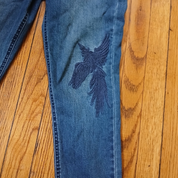 Kensie Jeans - Women's Denim Stretch Skinny Style Embroidered Jeans. Size 6/28 - Picture 4 of 9